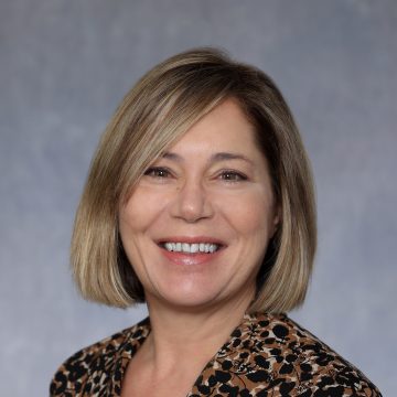 Adeienne Qulrolo 221104 5965